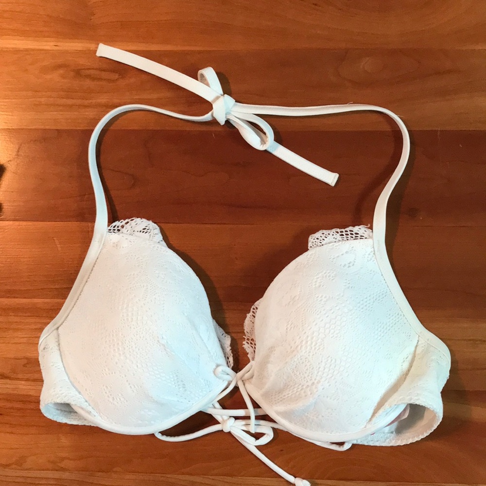 Victoria’s Secret Halter Swim Top 36D